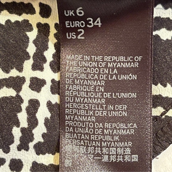 Topshop Black & White Pattern Print Joggers - Picture 11 of 13